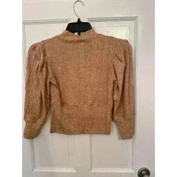 Band of Gypsies Camel Soft Ribbed Cropped Sweater size XS NWT - Picture 3 of 3